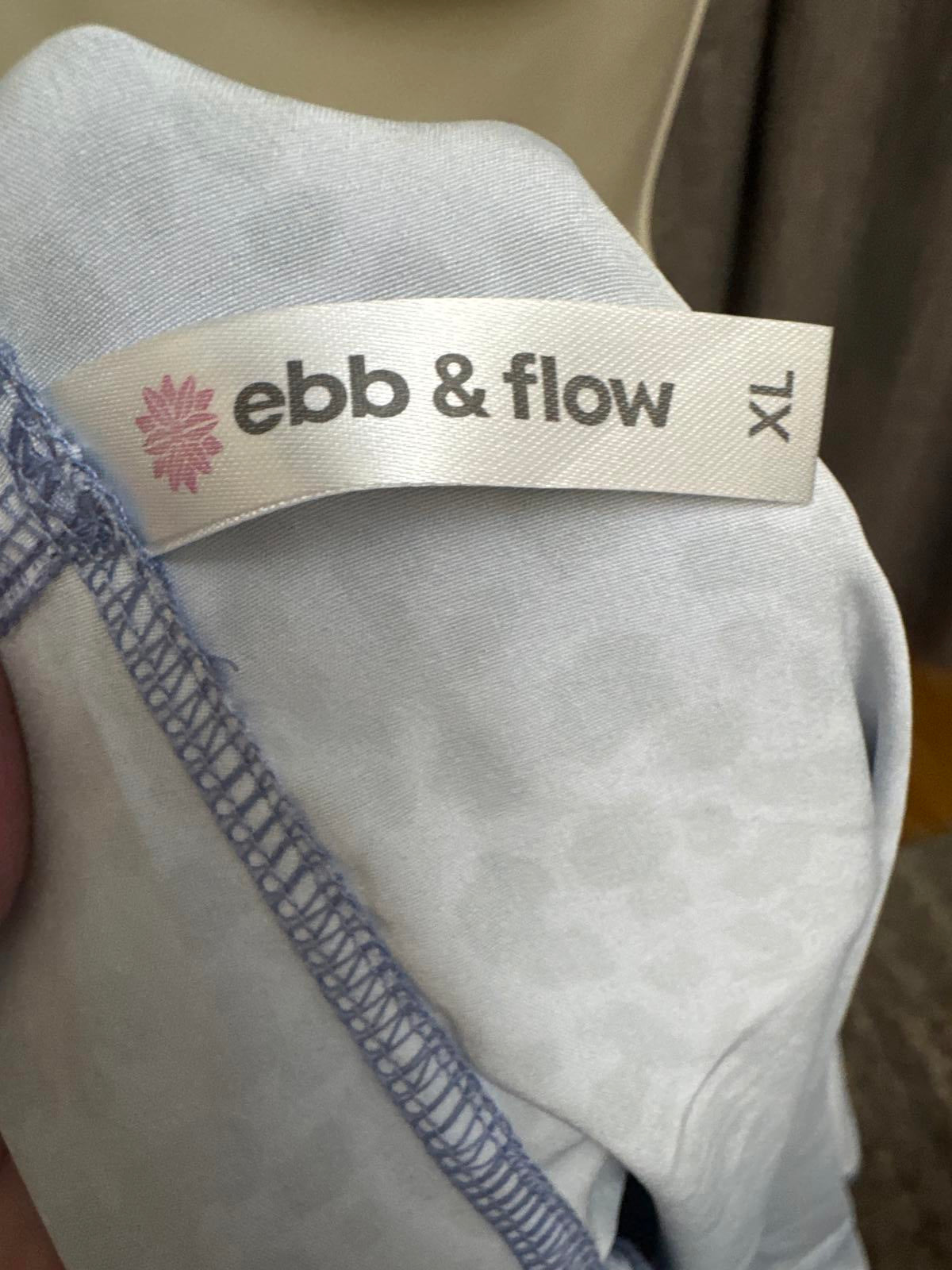 Ebb & Flow Lightweight Hoodie - XL - Stylish and Comfortable Hoodie Wind Breaker