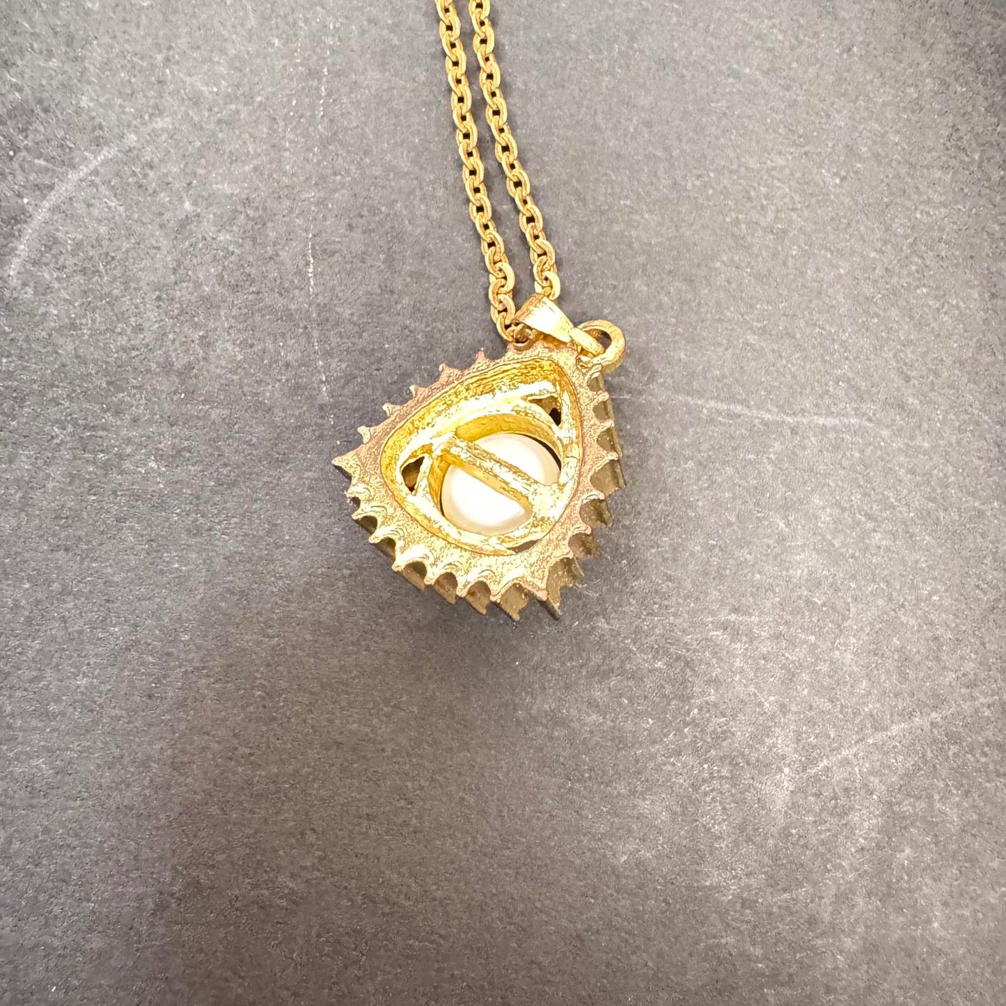 Signed Avon Gold Tone Faux Pearl Necklace – Vintage Style Teardrop Pendant