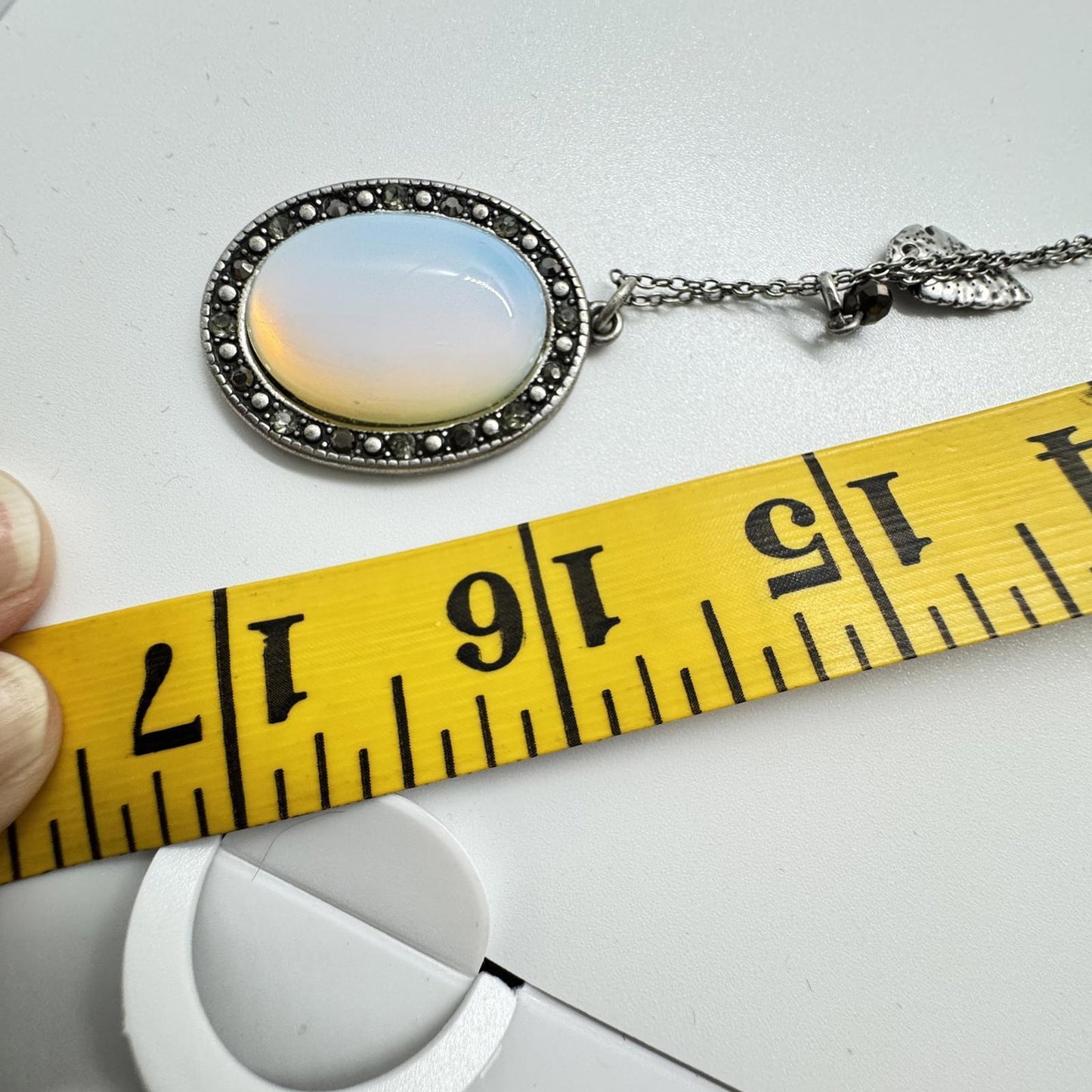 American Eagle Silver-Tone Oval Pendant Necklace – Opalescent & Rhinestone