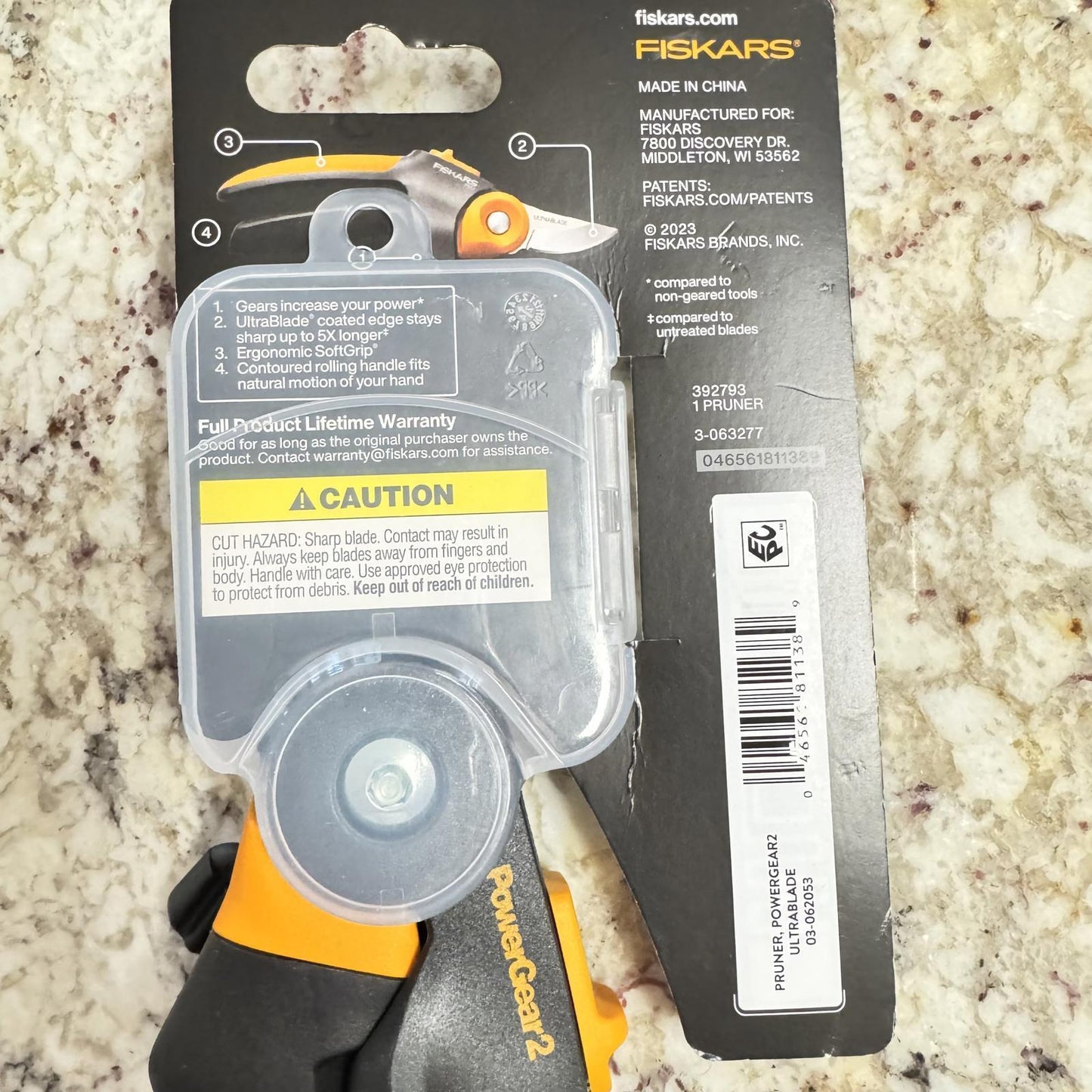Fiskars PowerGear2 Pruner - UltraBlade Technology for Effortless Cutting