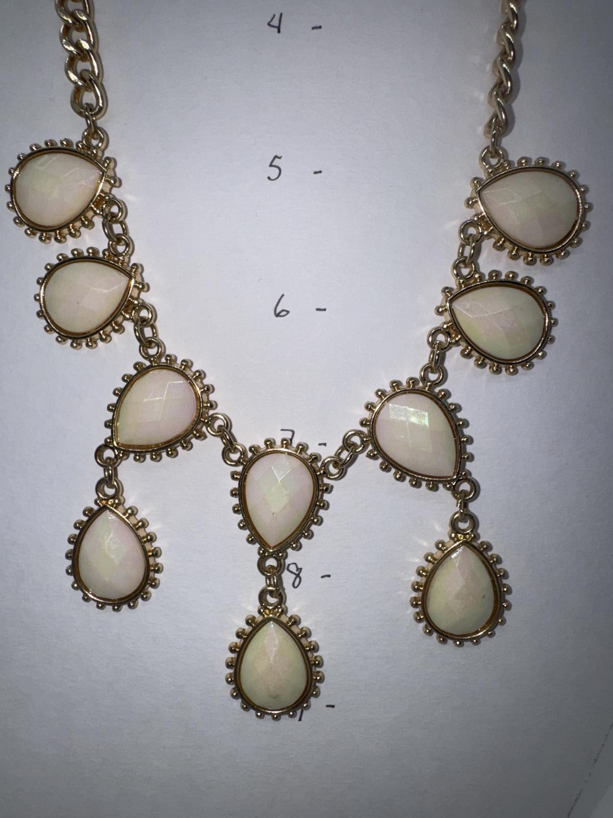 Elegant Gold and Cream Necklace