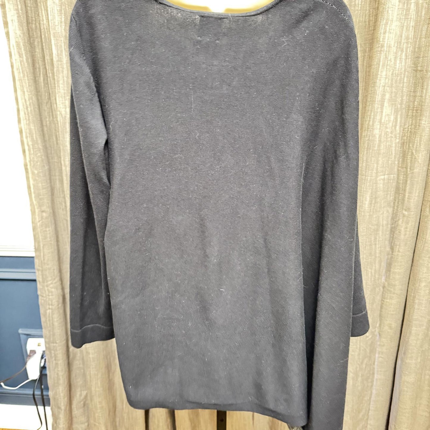 Anne Klein Stylish Black Lion Graphic Sweater/Shaw