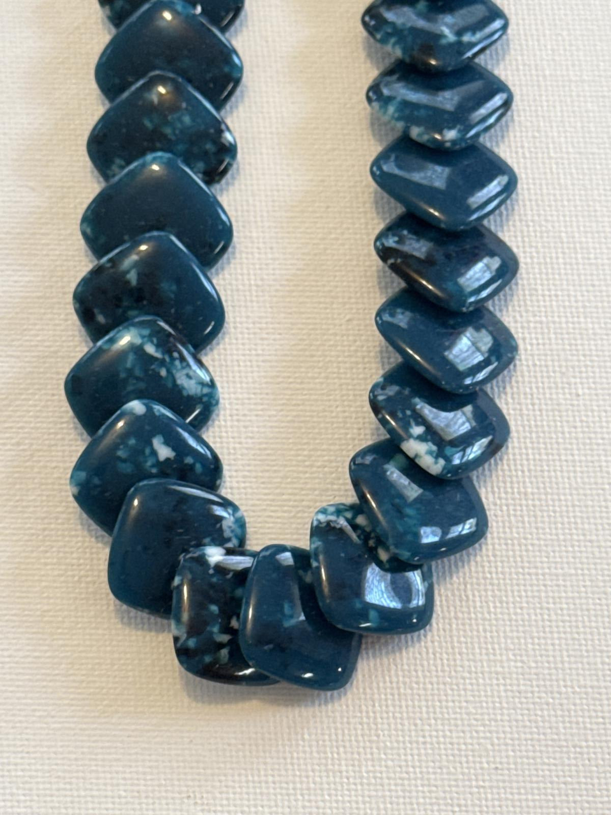 Vintage Blue Beaded Necklace – Chunky Geometric Statement Jewelry
