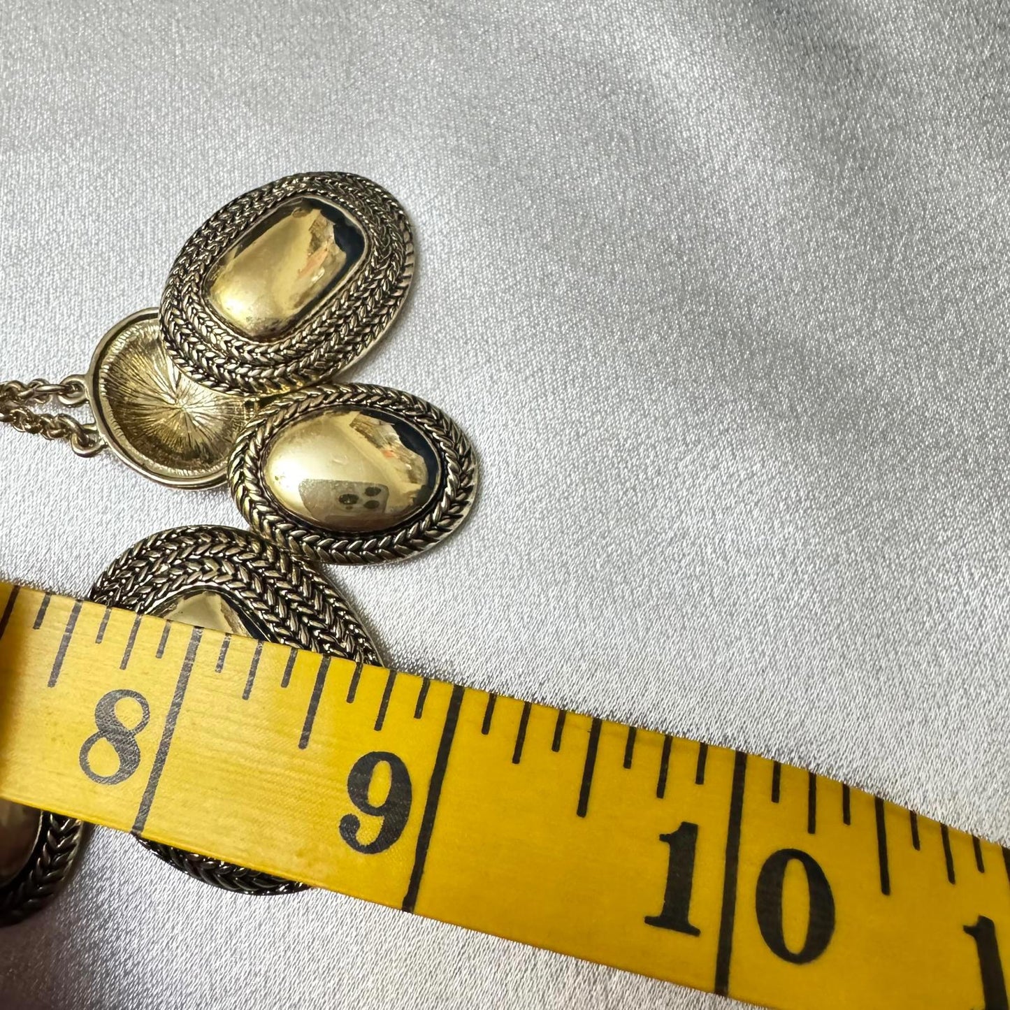 Monet Signed Vintage Gold tone Statement Necklace Classic & Timeless