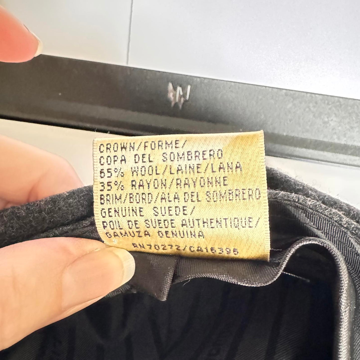 Liz Claiborne Wool Beret Cap – Gray Flat Cap – Bikercorp Style – Classic Fit