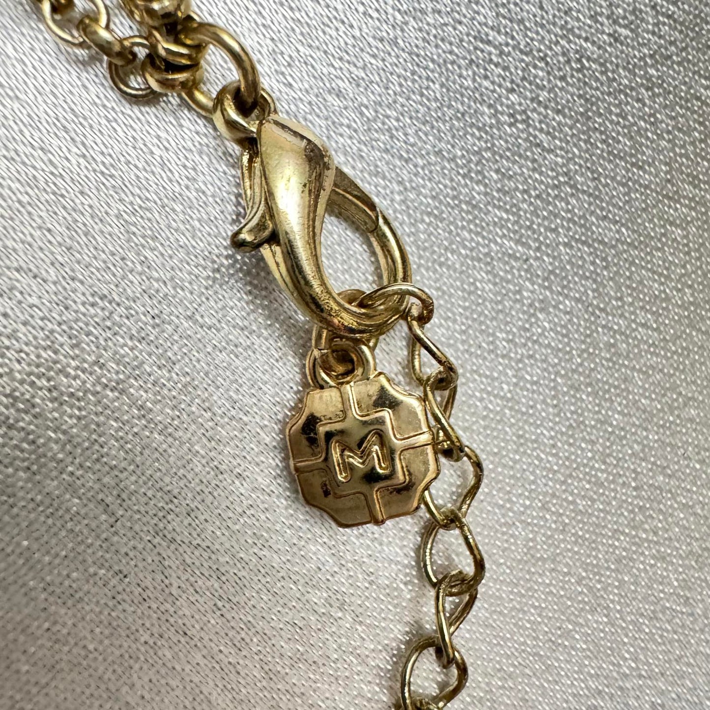 Monet Signed Vintage Gold tone Statement Necklace Classic & Timeless