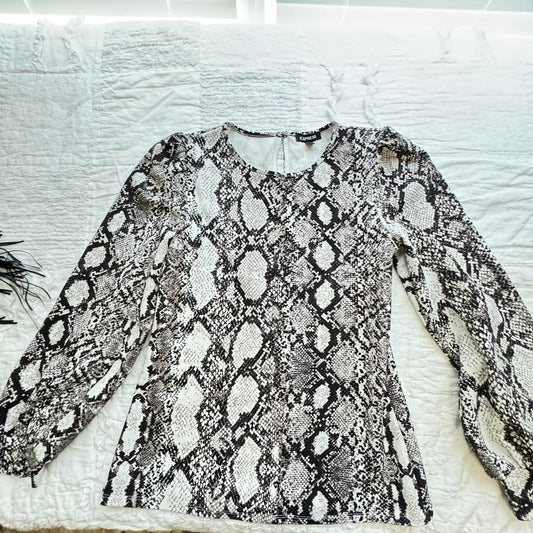 Express Women's Snakeskin Print Long Sleeve Top - Medium