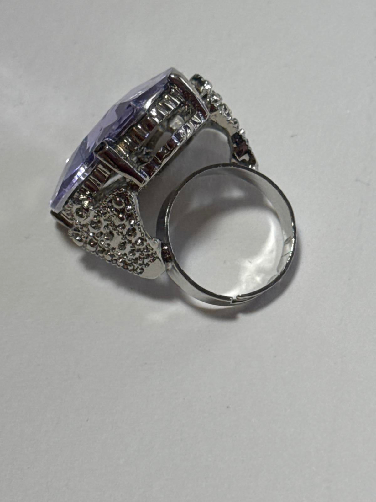 Big Purple Heart Bling Ring – Vintage Style Statement Costume Jewelry Adjustable