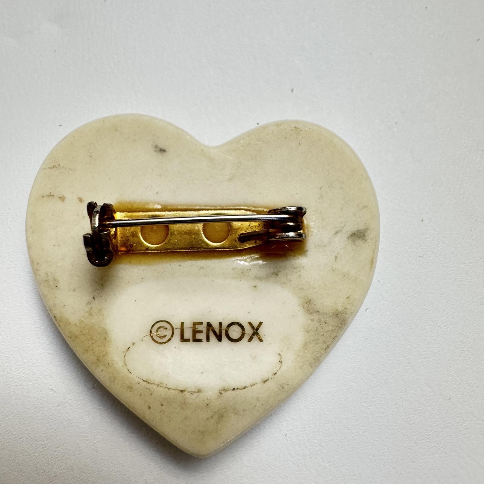 Lenox Cream -Tone Heart-Shaped Dove Brooch – Elegant Peace Symbol Pin
