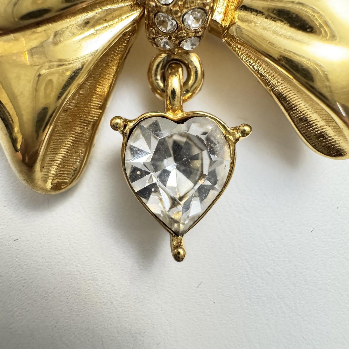  VTG Monet Gold Bow Brooch with Dangling Heart – Romantic Grandmacore Jewelry