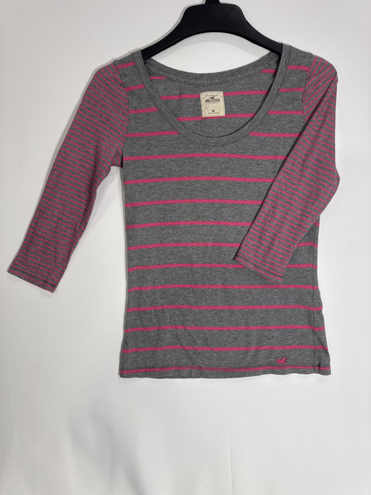 Hollister Gray and Pink Striped Top - Size M Womens