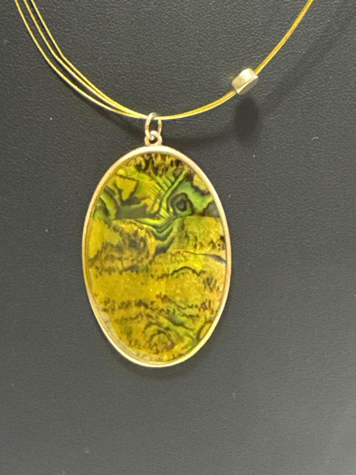 Green Earthy Pendant Necklace – Boho Wire Strand Gemstone Jewelry