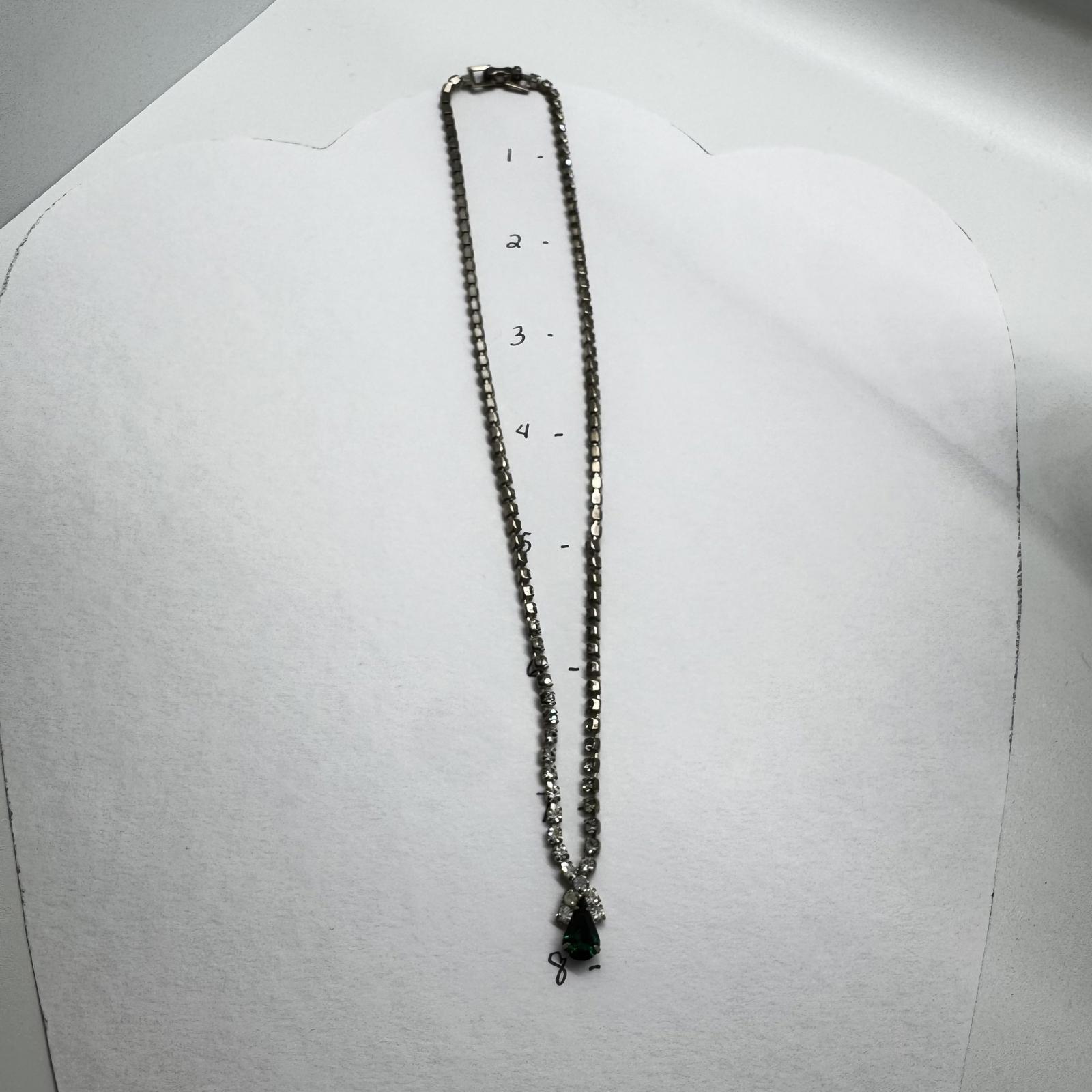 Vintage Rhinestone Necklace with Emerald Green Teardrop Pendant – Art Deco Glam