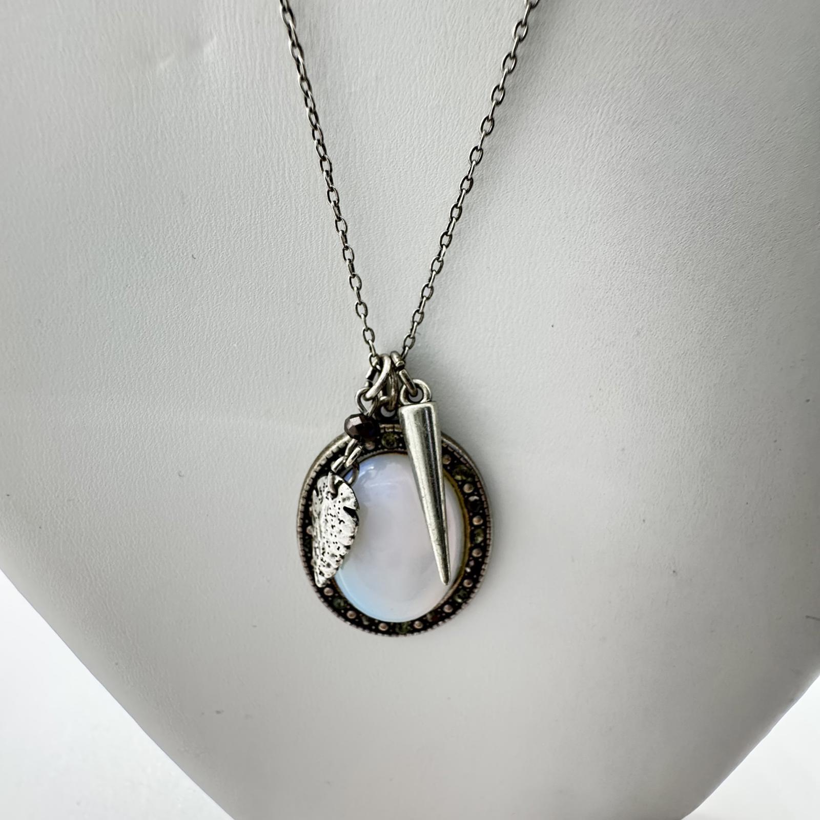 American Eagle Silver-Tone Oval Pendant Necklace – Opalescent & Rhinestone