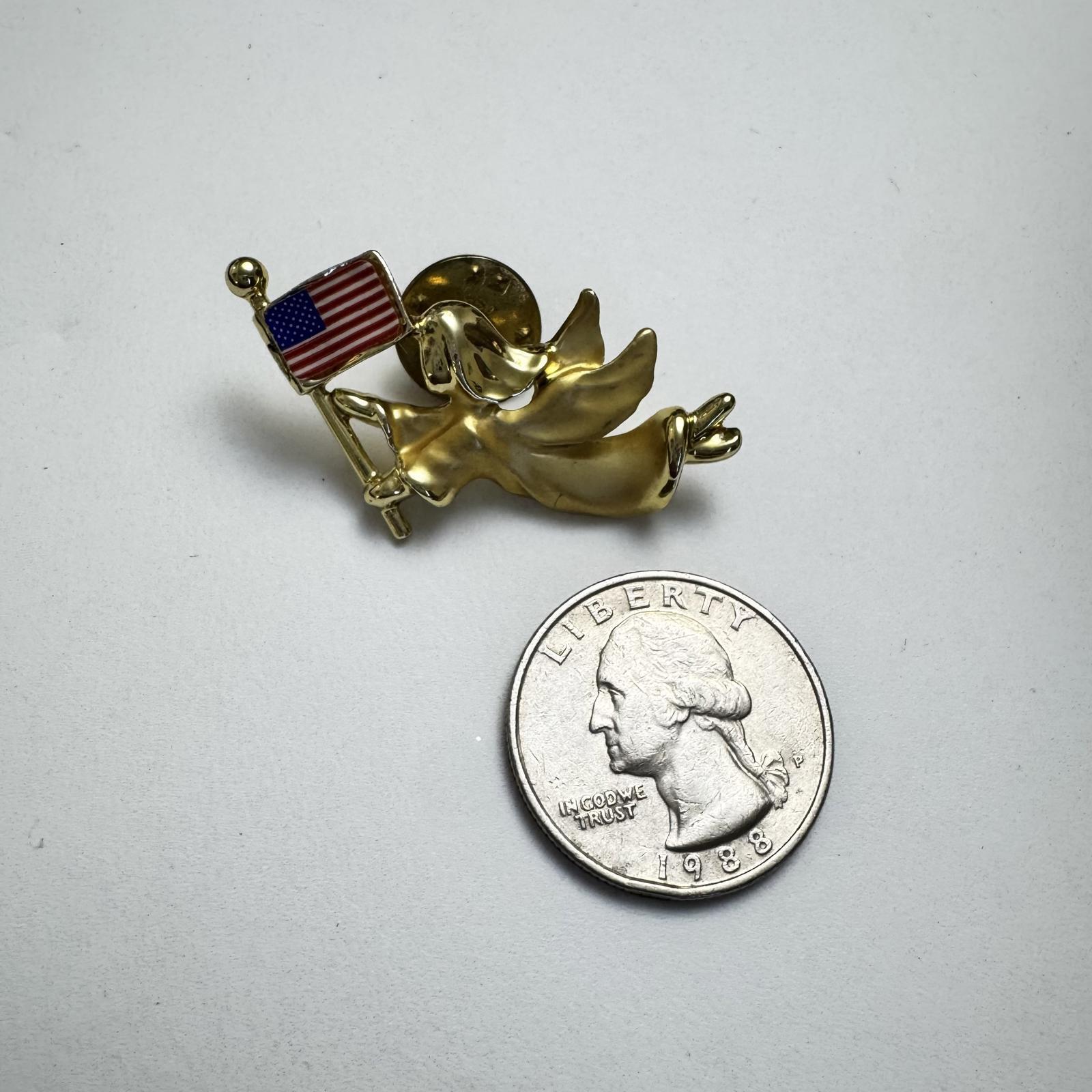 Vintage GiGi Gold Tone Angel Brooch with American Flag – Patriotic Jewelry