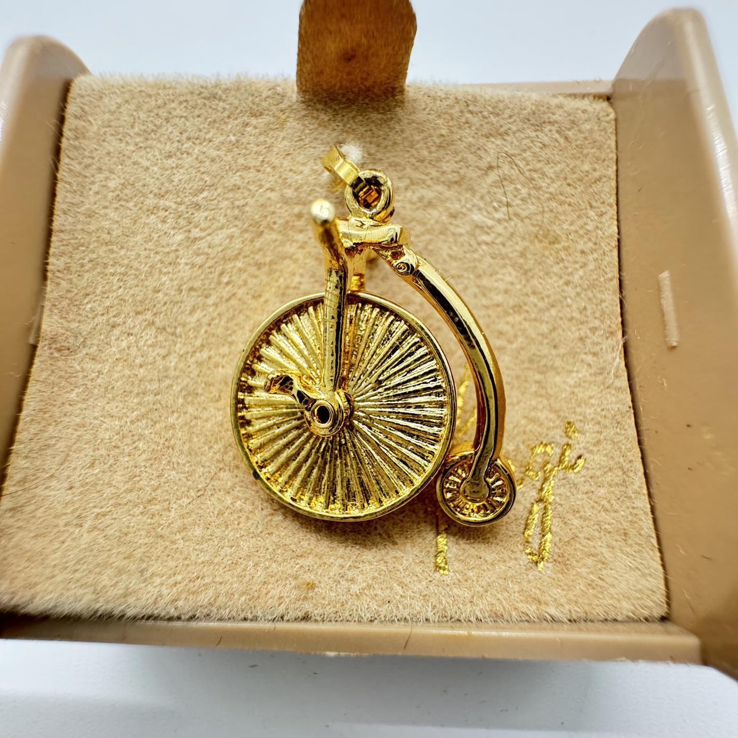 Vintage Gold-Tone Penny Farthing Bicycle Charm Pendant – Unique Retro Design