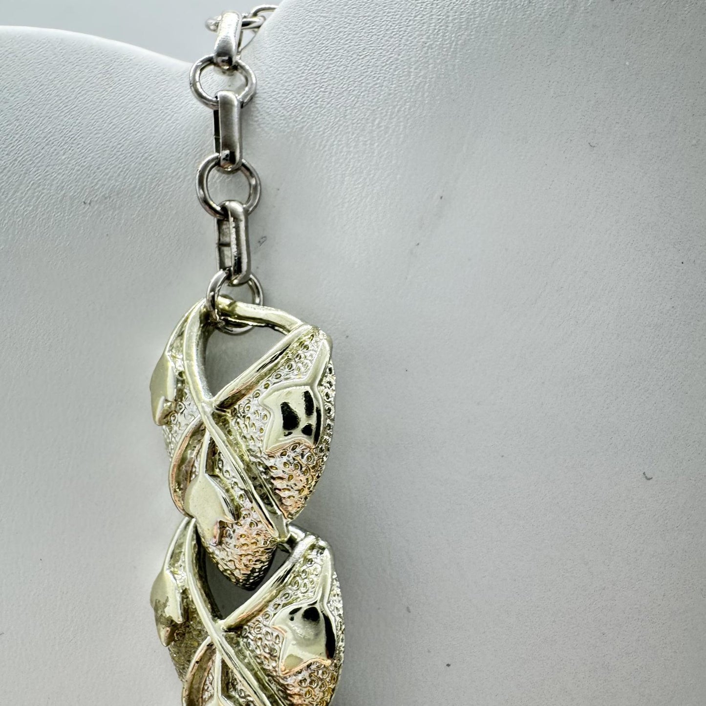 Vintage Silver-Tone Leaf Link Necklace – Art Deco Filigree Choker, Adjustable