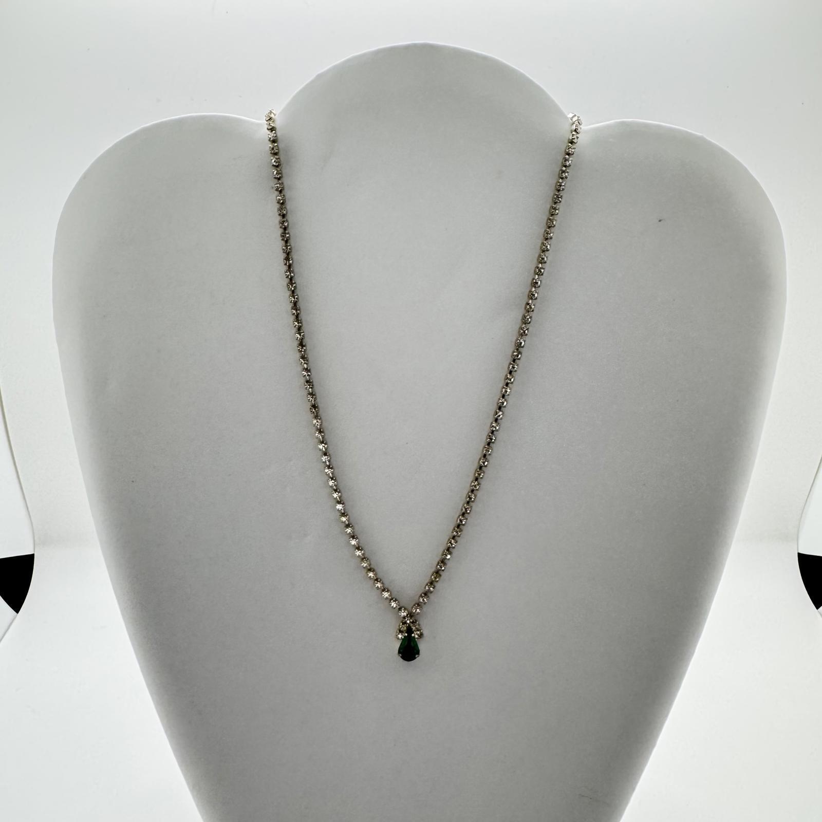 Vintage Rhinestone Necklace with Emerald Green Teardrop Pendant – Art Deco Glam