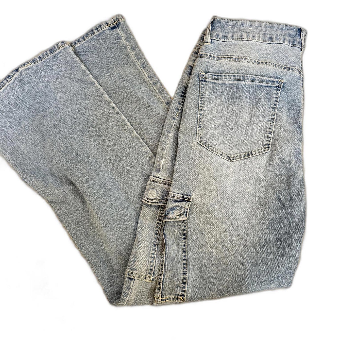 Stylish Women’s Cargo Jeans - Light Blue Denim