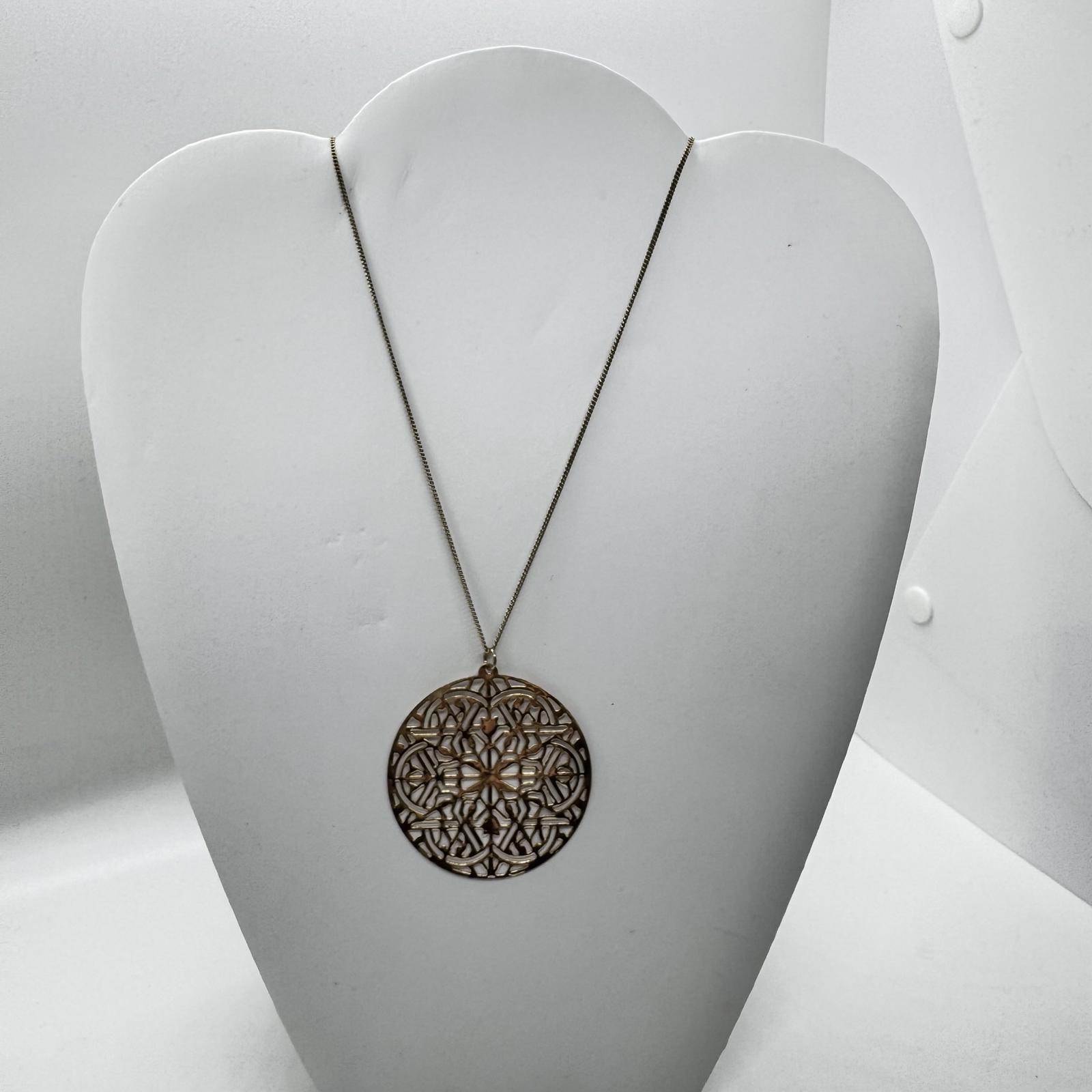 Elegant Gold-Tone Filigree Necklace