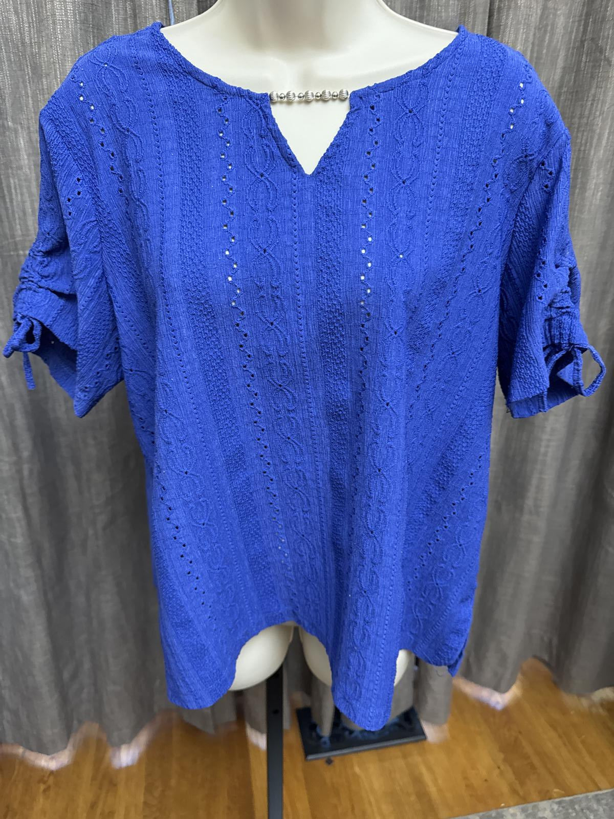 Women's Top Petite XL Alfred Dunner Blue Knit Top with Decorative Beads