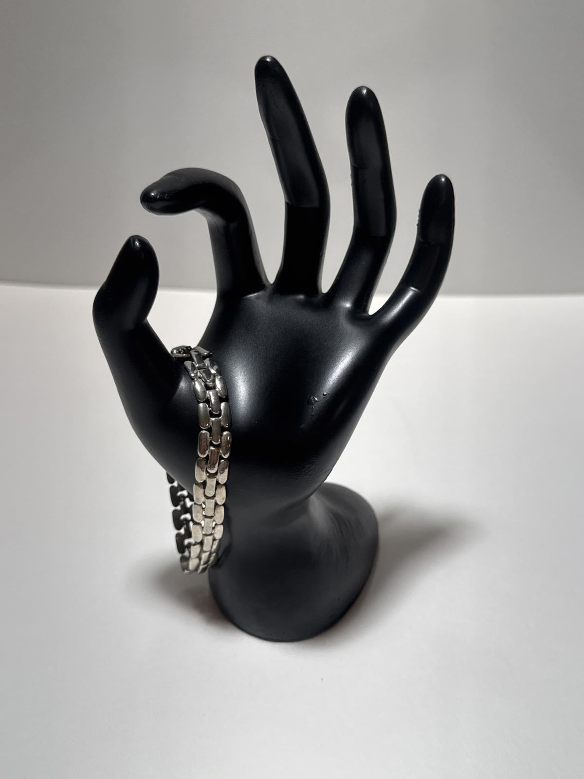 Stylish Silver Tone Bracelet Basket Weave Design 