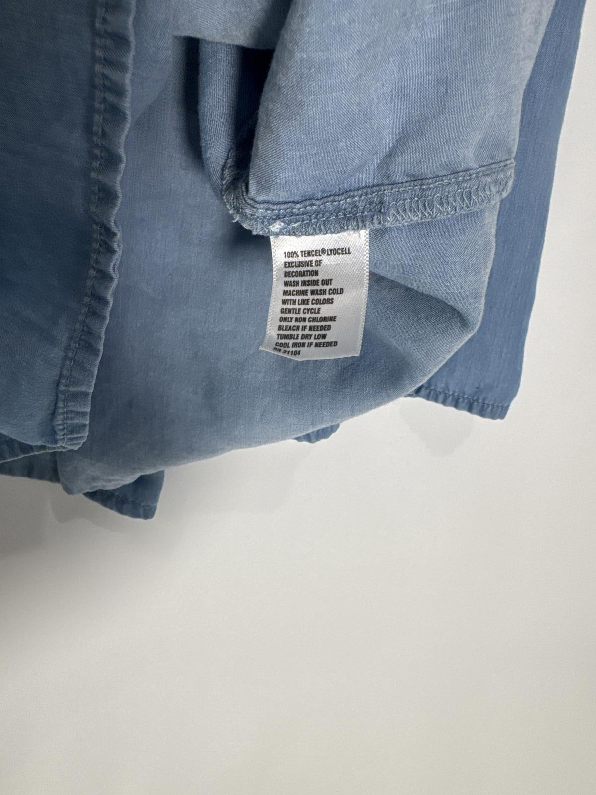 Stylish Cold Shoulder Top by Crown & Ivy - Light Blue with Neon Accents Size L