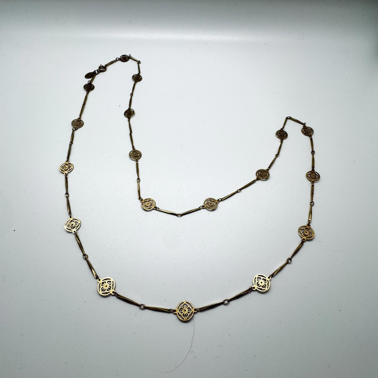 Vintage Avon Gold-Tone Filigree Medallion Station Necklace – Elegant & Delicate