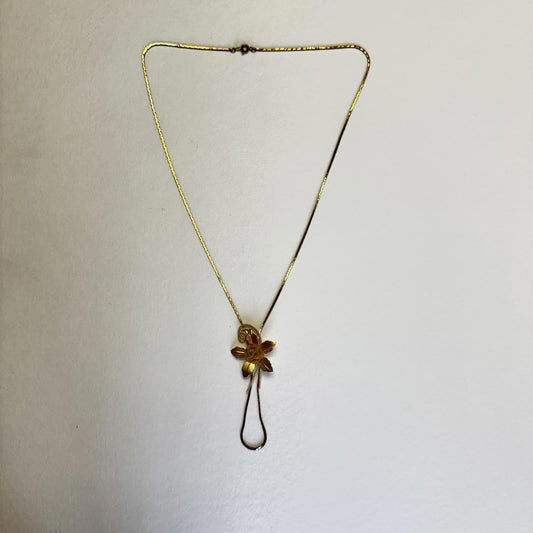 Vintage Floral Gold-Tone Necklace – Dainty Pendant Jewelry