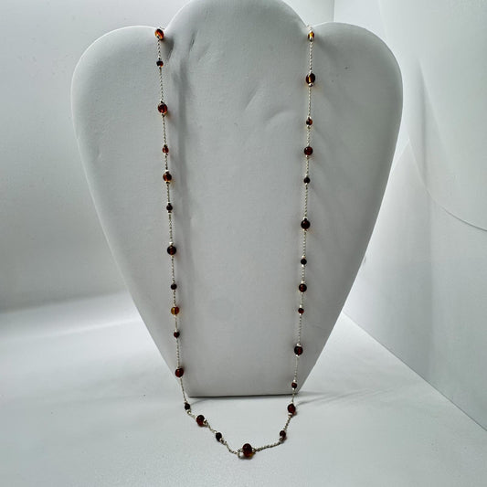 Boho Amber-Colored Glass Bead Necklace – Silver-Tone Chain, Elegant & Minimalist