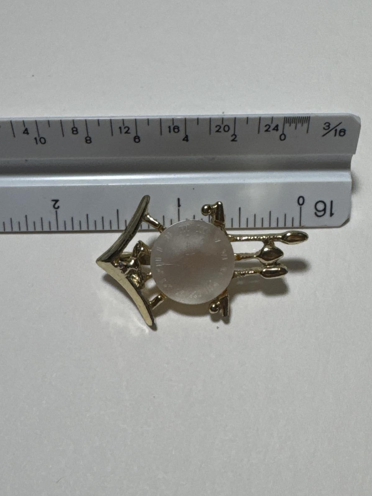 Vintage Gold Tone Clock Brooch Pin Oriental Details Very Unique