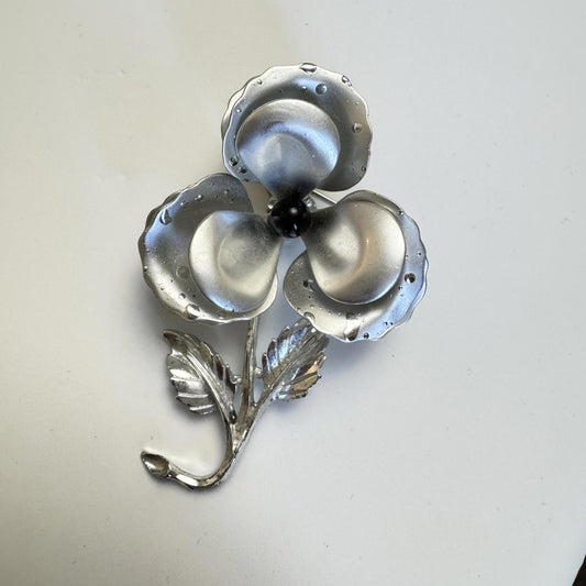 Vintage Silver Floral Brooch with Black Center – Grandmacore Romantic Jewelry