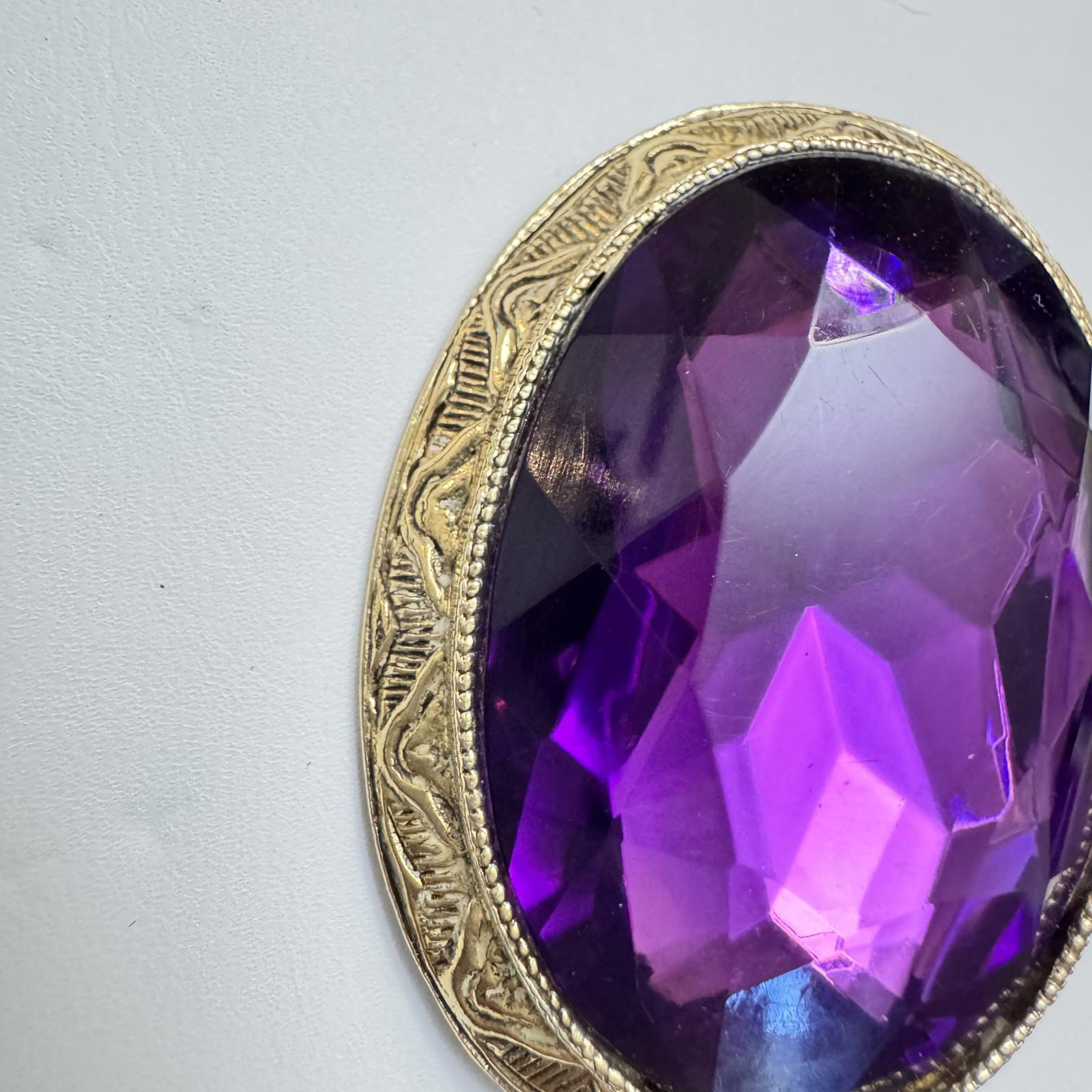  Vintage Purple Gemstone Brooch – Regal Victorian-Inspired Jewelry