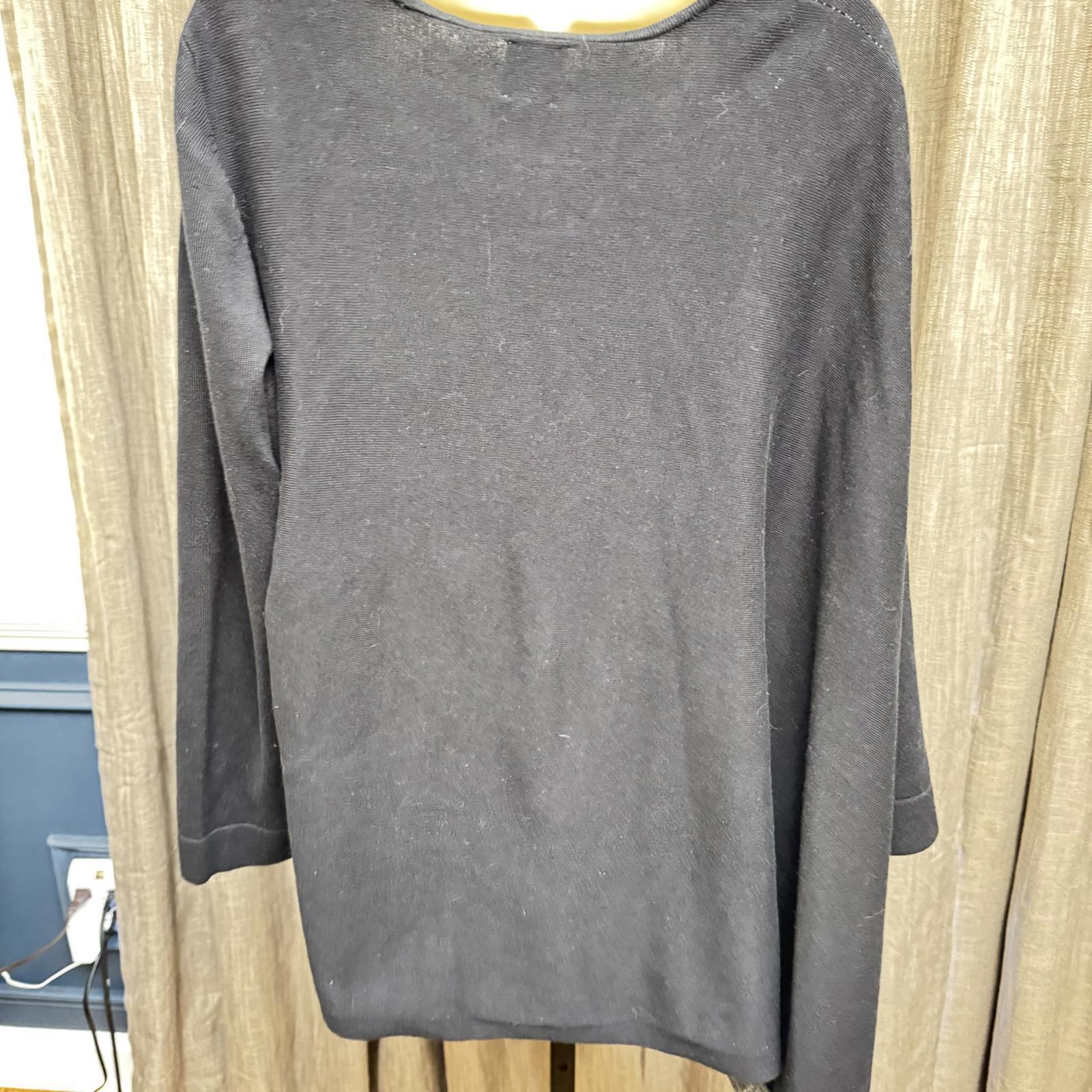 Anne Klein Stylish Black Lion Graphic Sweater/Shaw