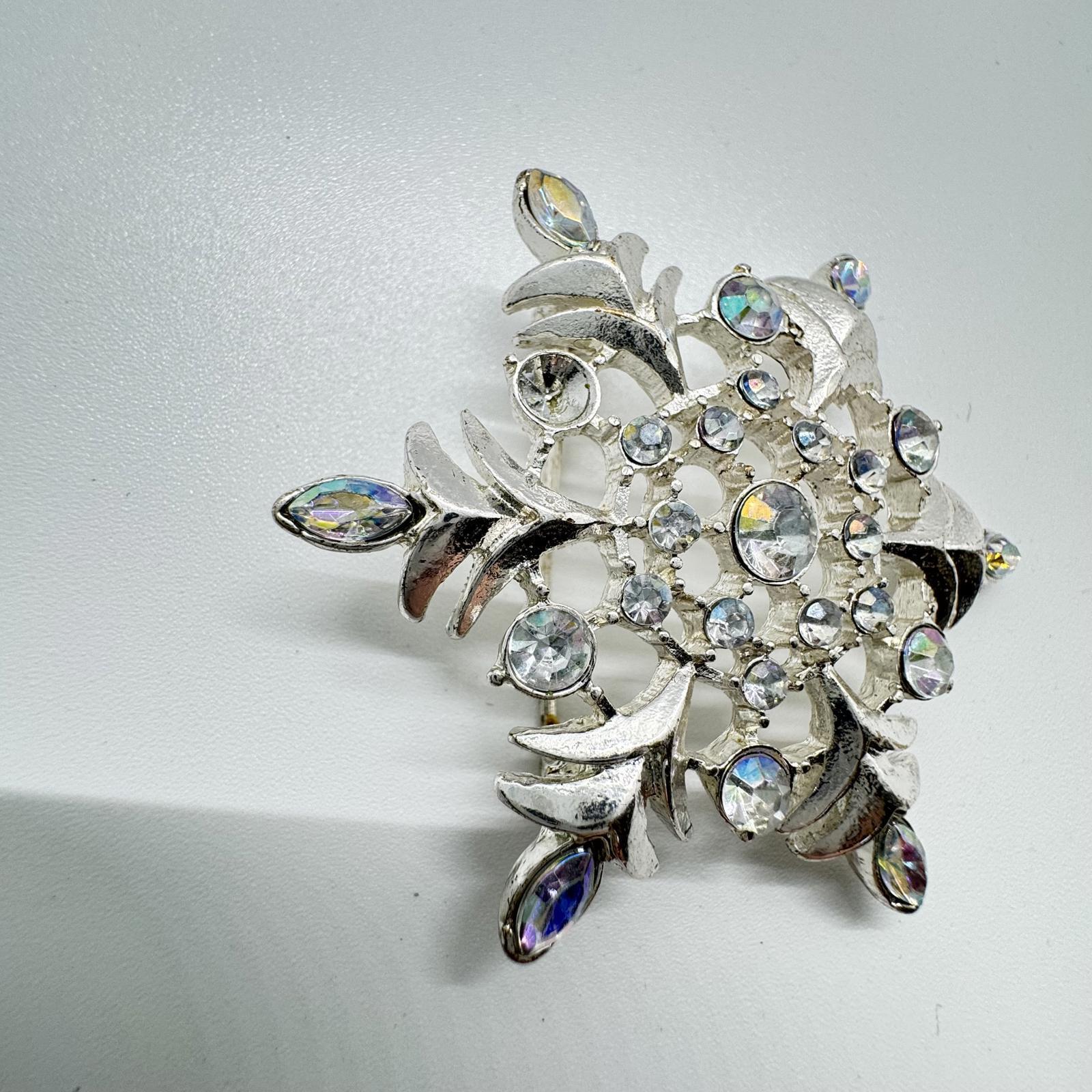 Vintage Silver-Tone Aurora Borealis Rhinestone Snowflake Brooch – Mid-Century