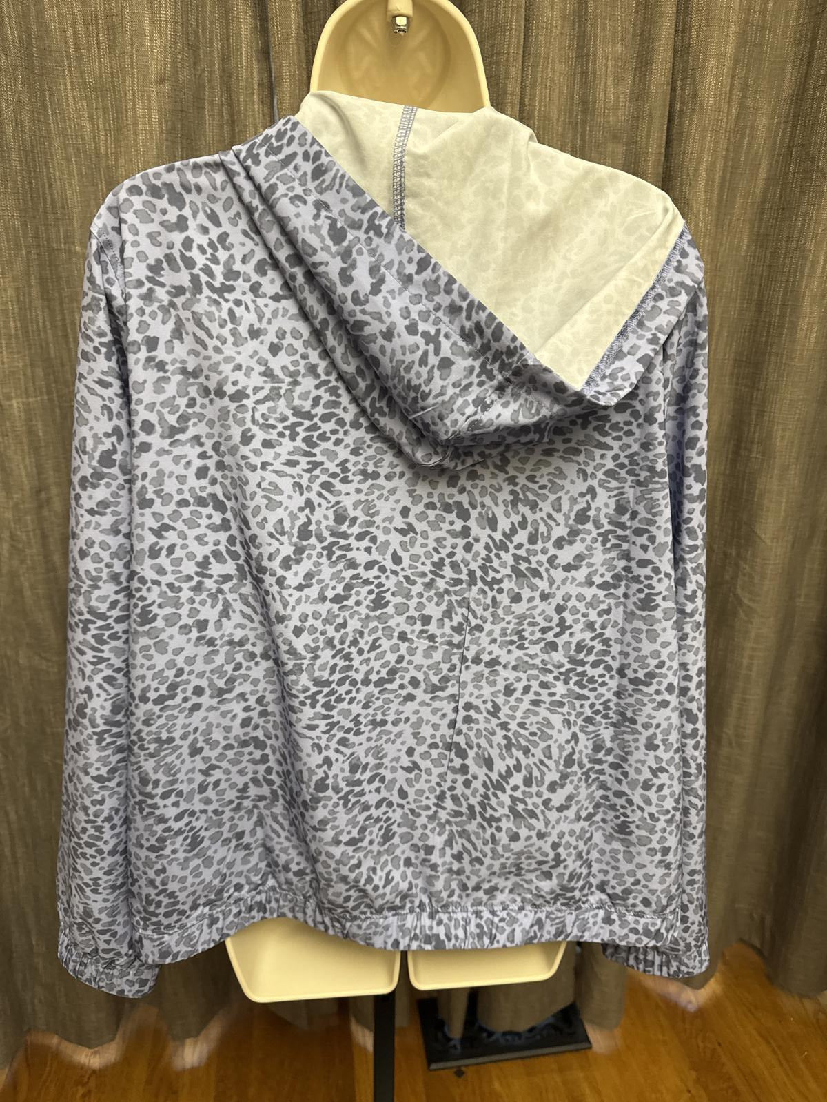 Ebb & Flow Lightweight Hoodie XL Stylish Comfortable Windbreaker Jacket