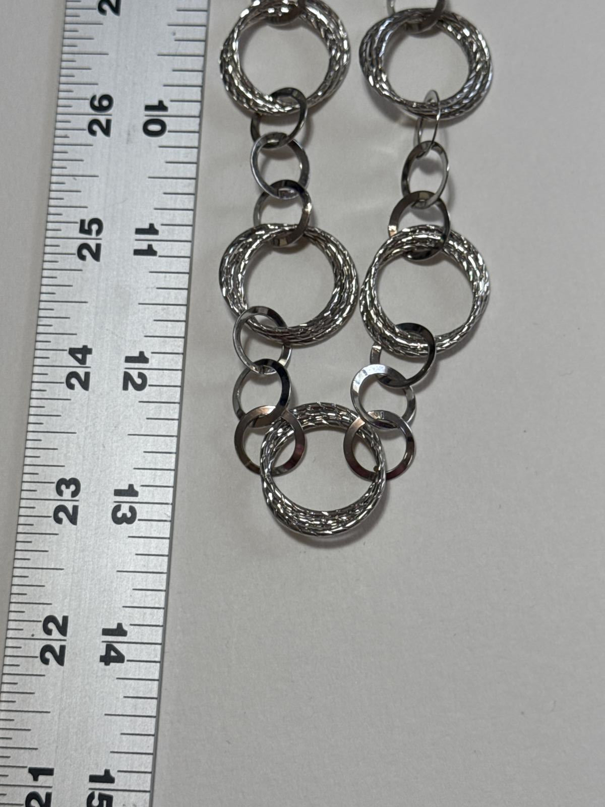 Elegant Linked Silver Tone Necklace Chunky Style