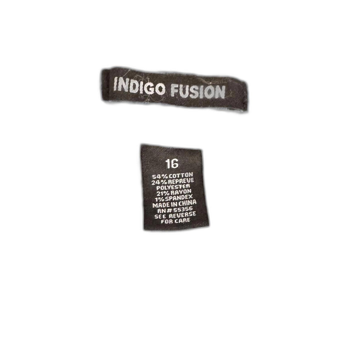 Stylish Women’s Cargo Jeans - Light Blue Denim