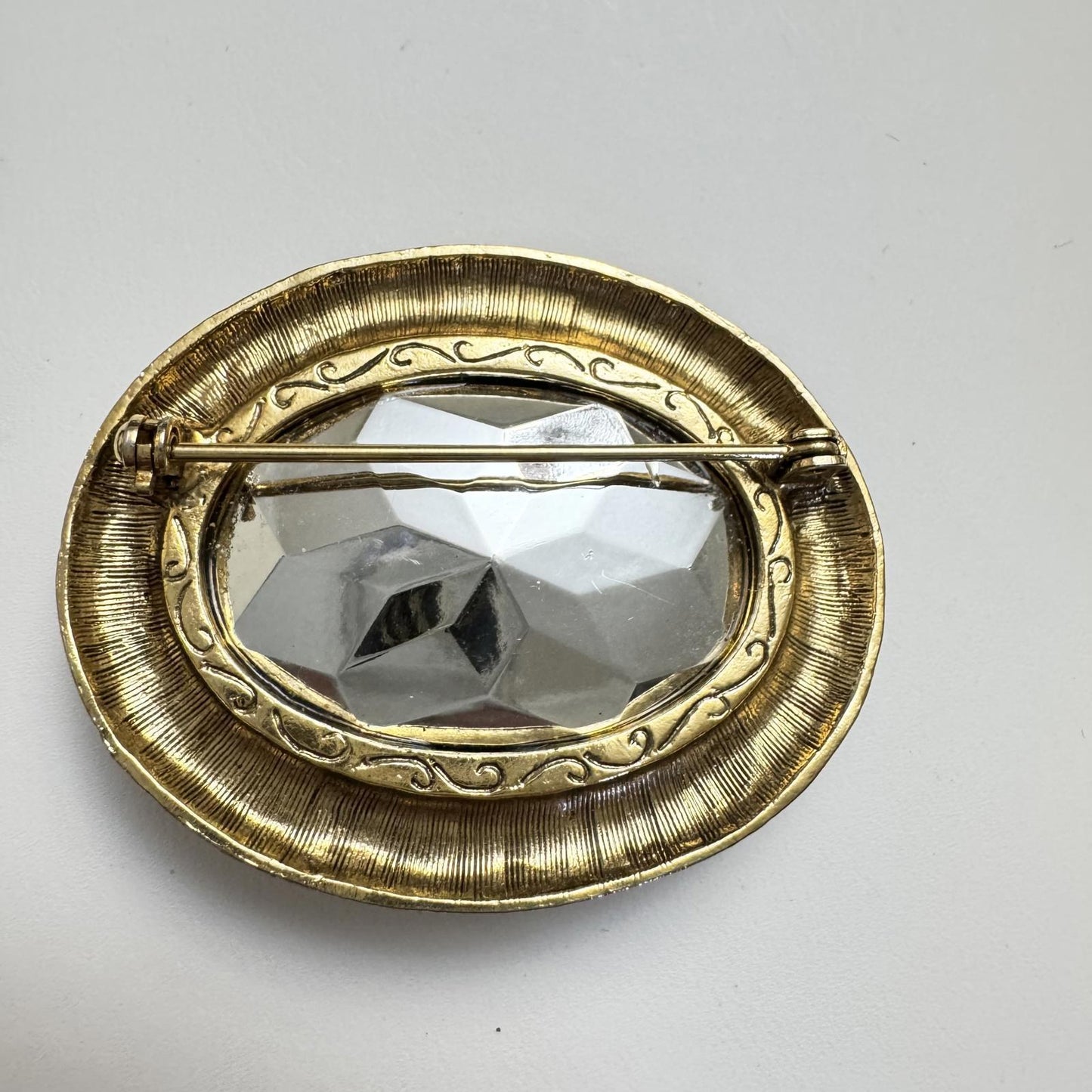  Vintage Purple Gemstone Brooch – Regal Victorian-Inspired Jewelry