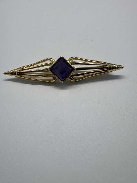 Vintage Gold-Tone Brooch with Amethys Color Purple Stone