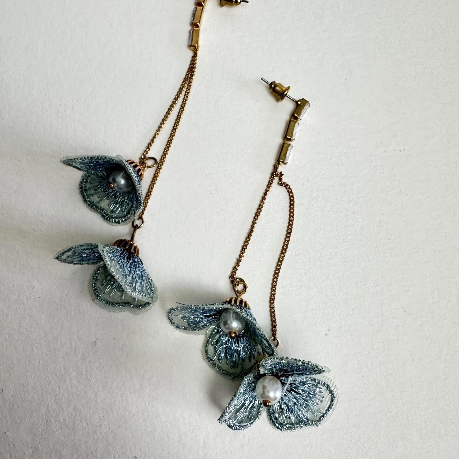 Gold-Tone Pearl Drop Earrings – Floral Dangle Wedding Jewelry