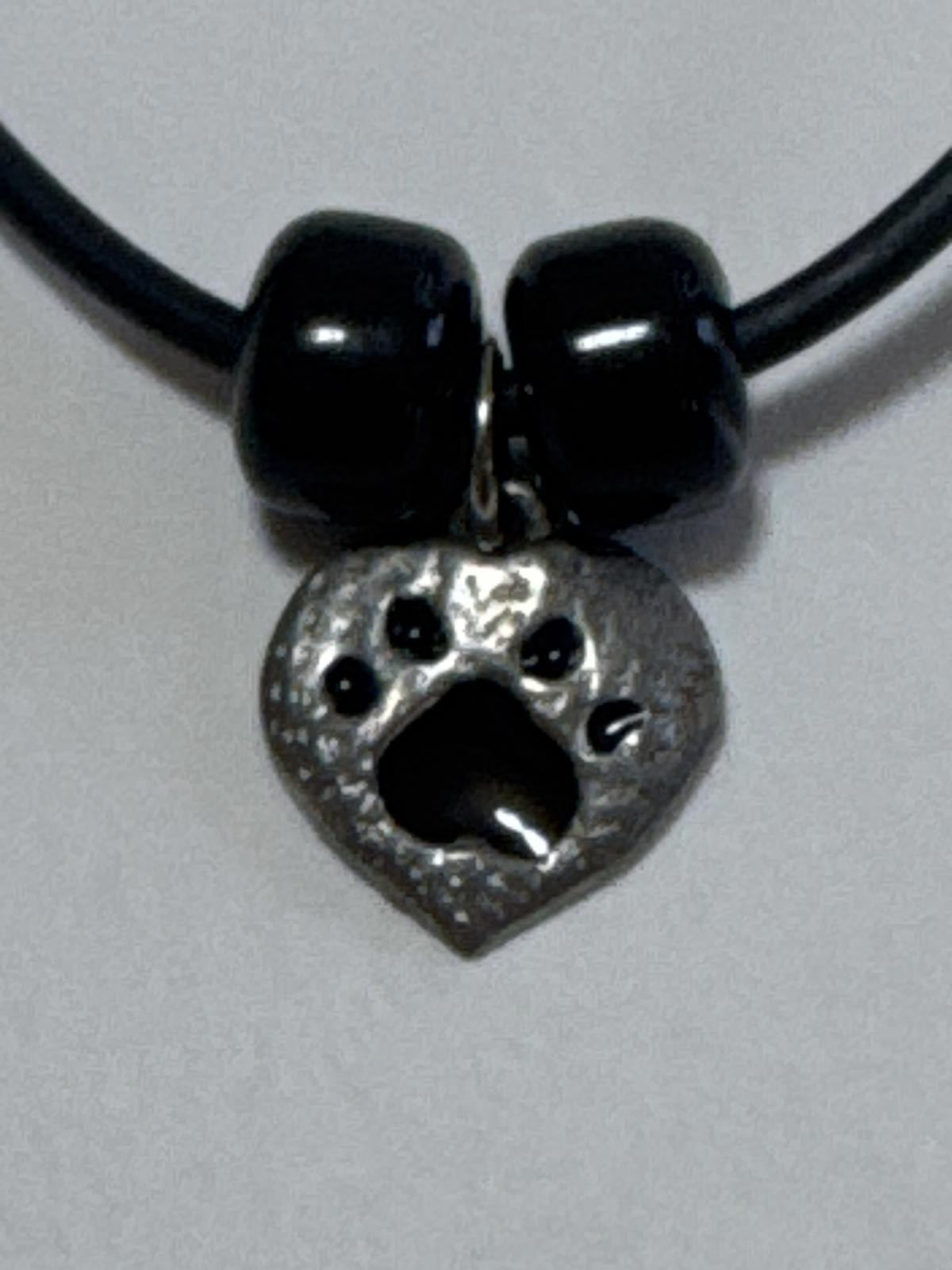 Charming Heart & Paw Pendant Necklace