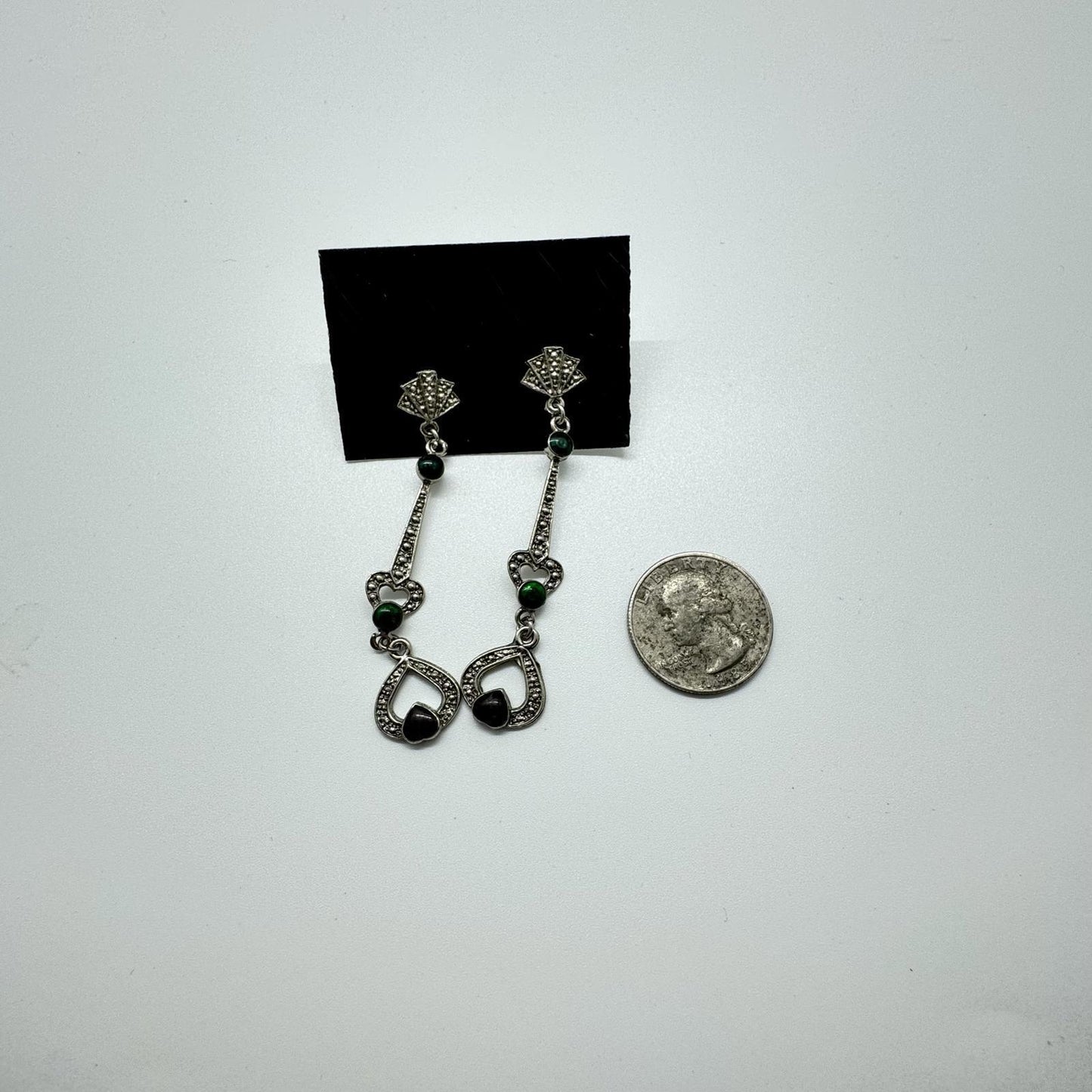 Vintage Art Deco-Style Silver-Tone Dangle Earrings – Green & Red Accents