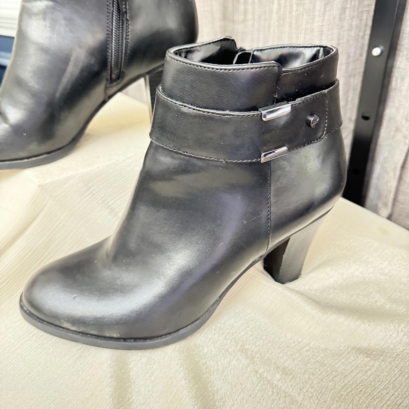 Jones of New York Stylish Black Ankle Booties with Chunky Heel