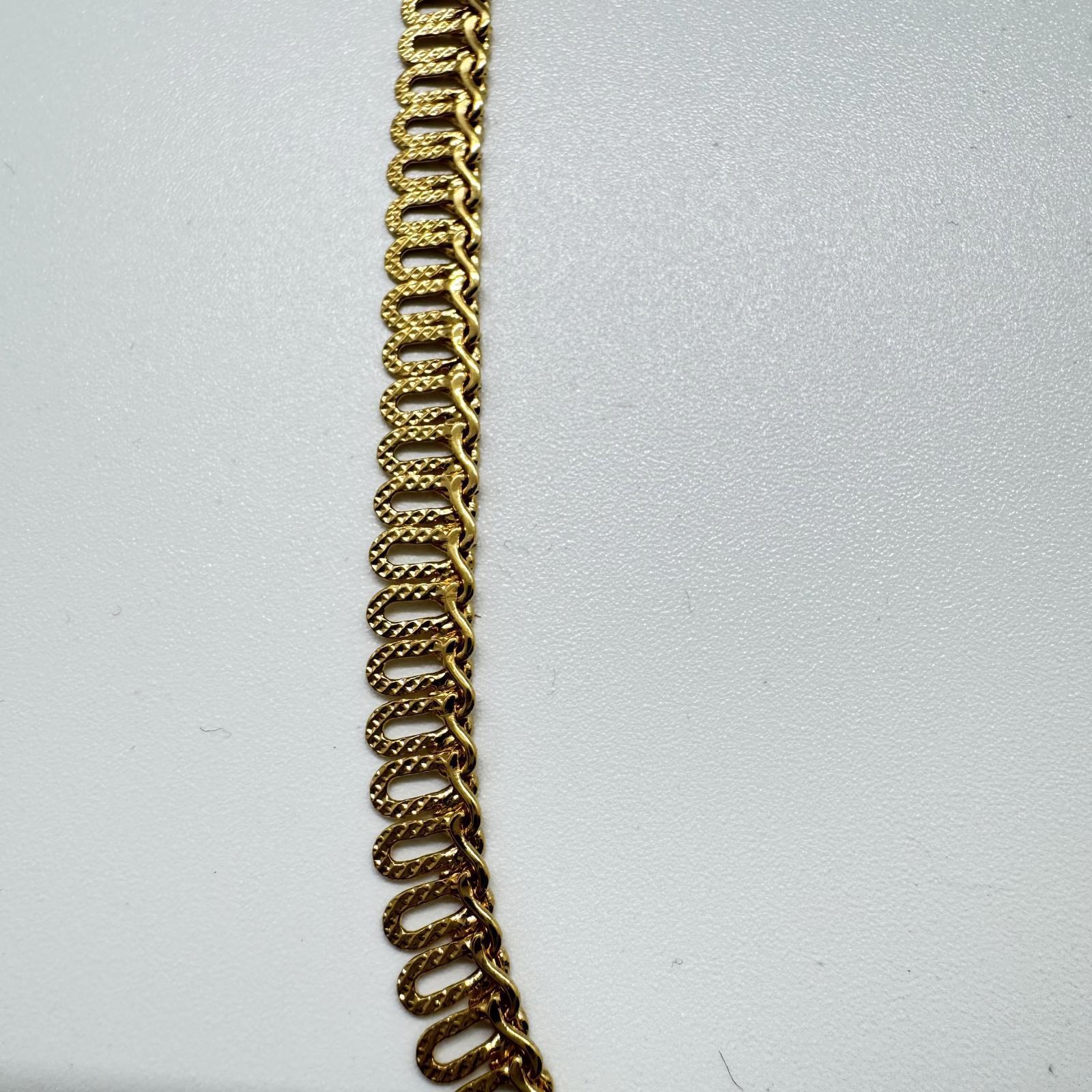 Vintage Gold-Tone Herringbone Chain Necklace – Classic Elegant Statement Piece