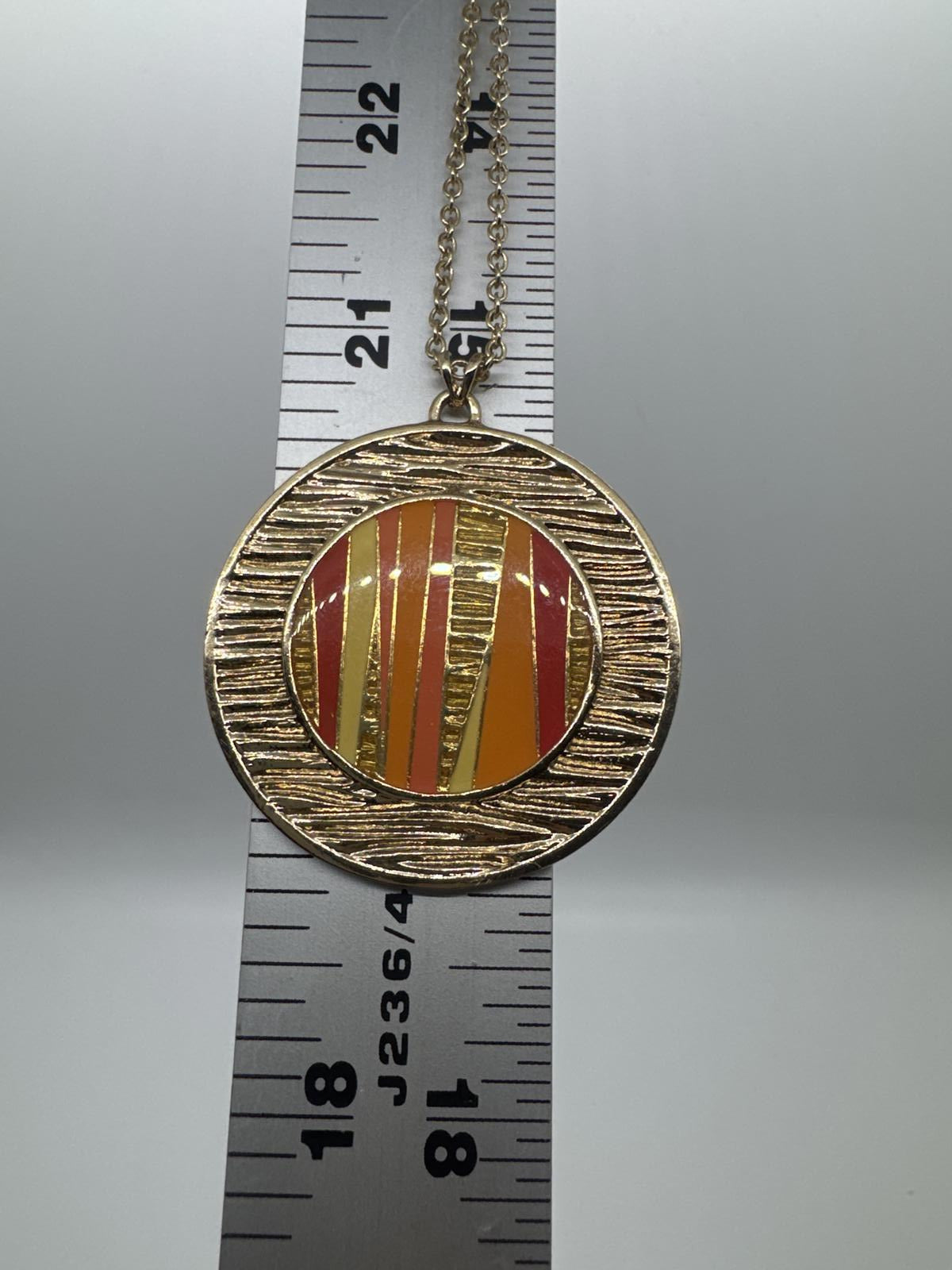 Vintage Gold-Tone Mod Pendant Necklace – Retro Striped Enamel Medallion