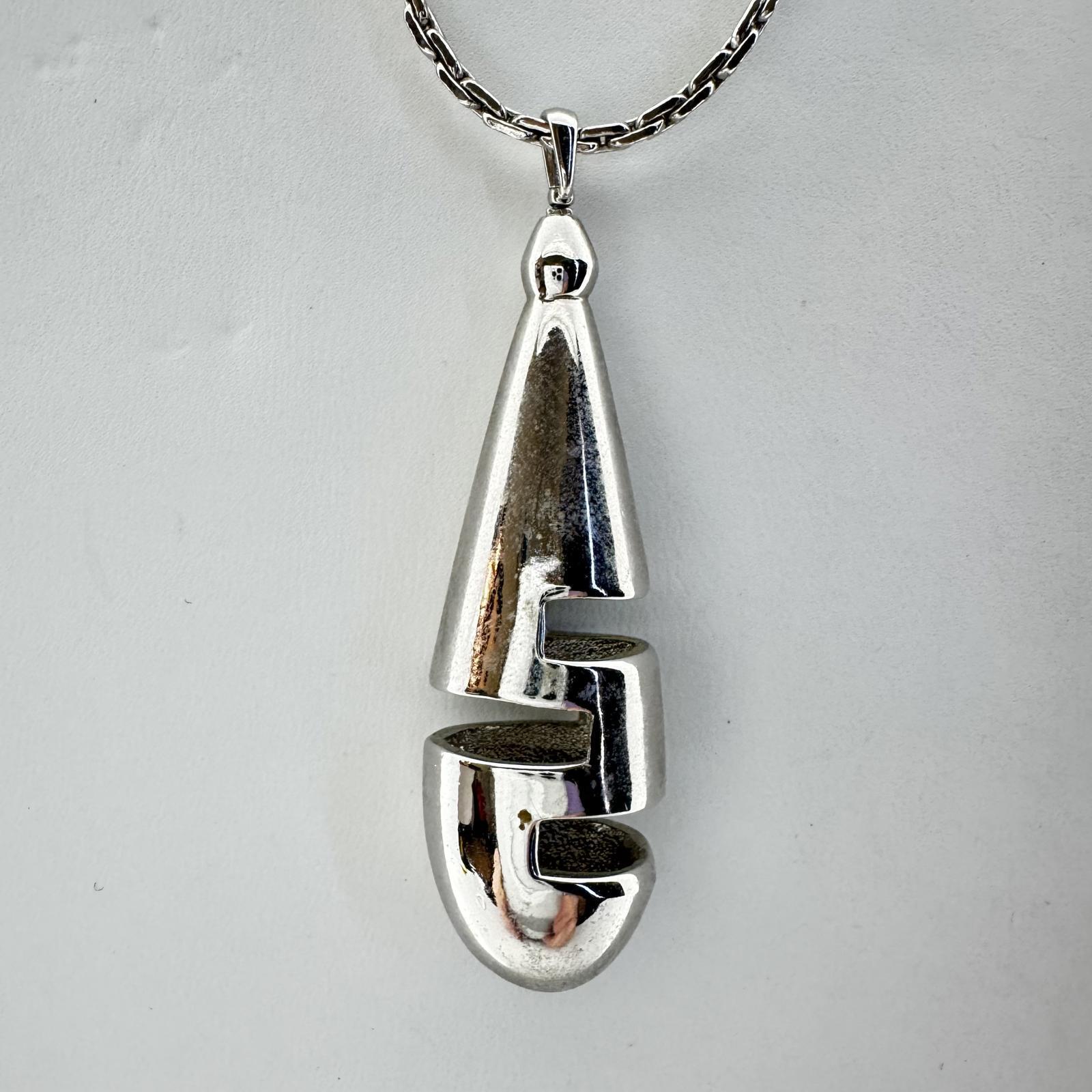 Stylish Monet Silver Tone Pendant Necklace