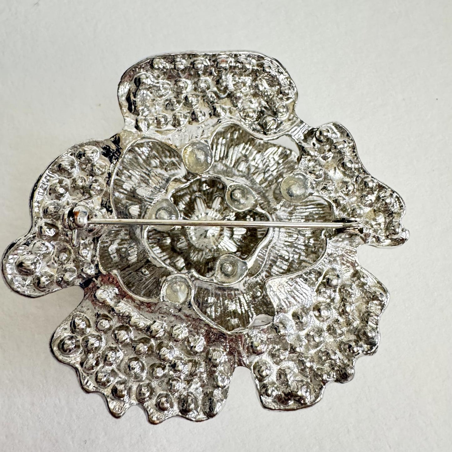 Vintage Style Floral Rhinestone Brooch - Sparkling Pin Jewelry