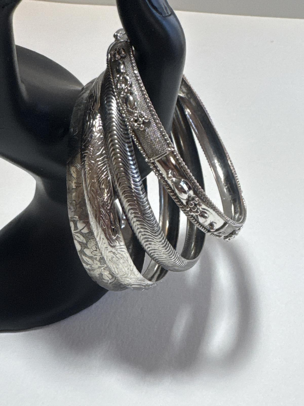 Set of Stylish Silver Tone Bangles BoHo Retro Fashion Jewelry