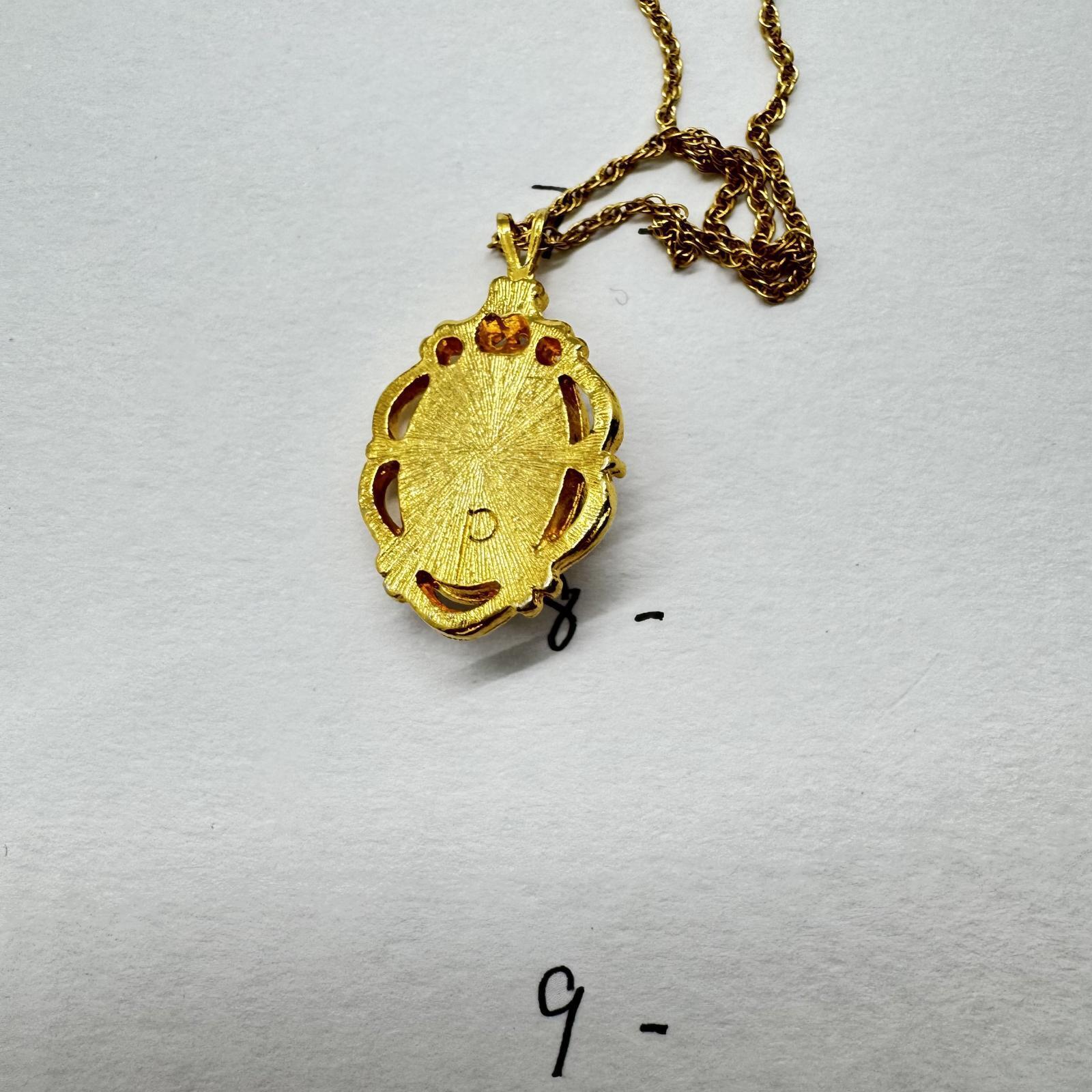 Elegant Vintage Gold Tone Pendant Necklace with Pink Opal Style Stone